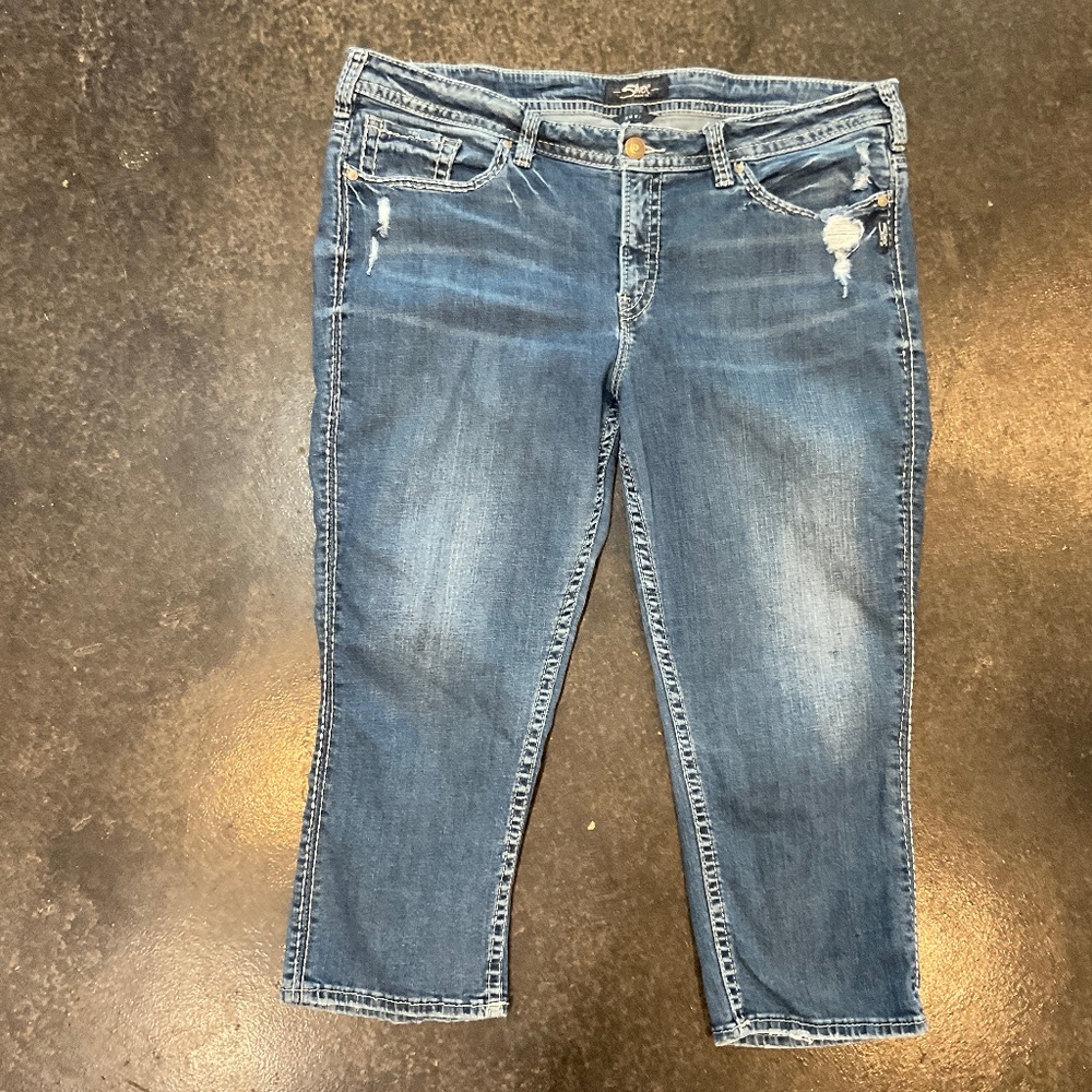 Silver Suki size 22 inseam 22 1/2